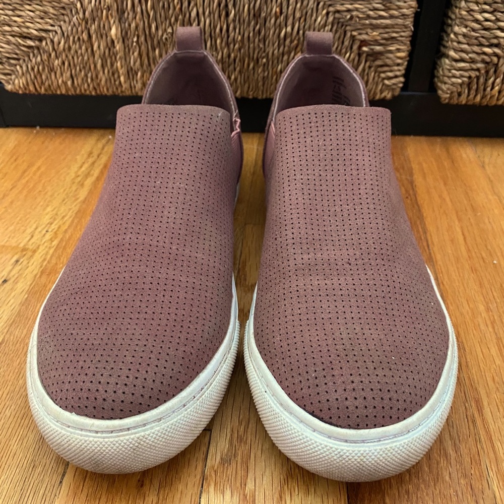 Steve Madden slip on